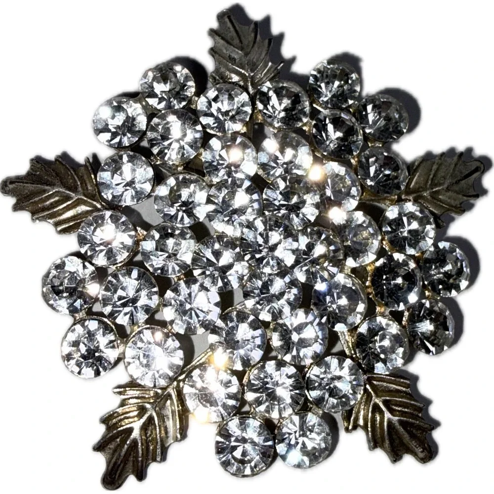 Vintage 1950s Rhinestone Brooch Pin Silver Tone Leaf Crystal Floral‎ Statement